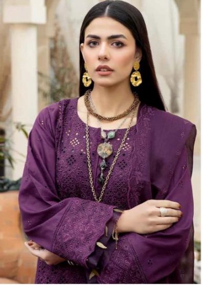 luxury collection Fine Quality Lawn with Chiffon &nbsp; Emb Dopatta  3 Pcs Suit